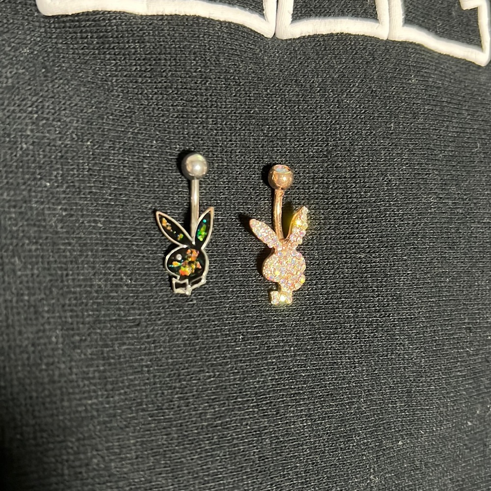 playboy piercing (2)